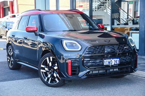 2025 MINI Countryman JCW Favoured U25