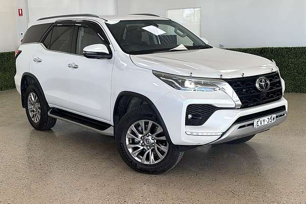 2023 Toyota Fortuner Crusade GUN156R