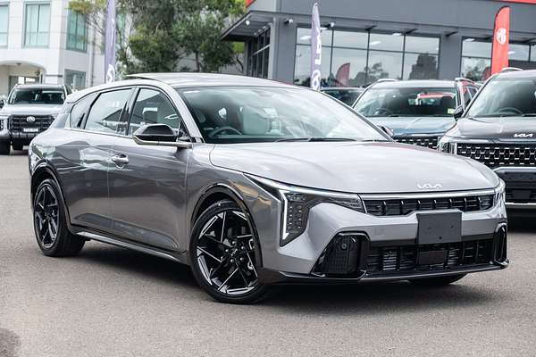 2025 Kia K4 GT-Line CL4m