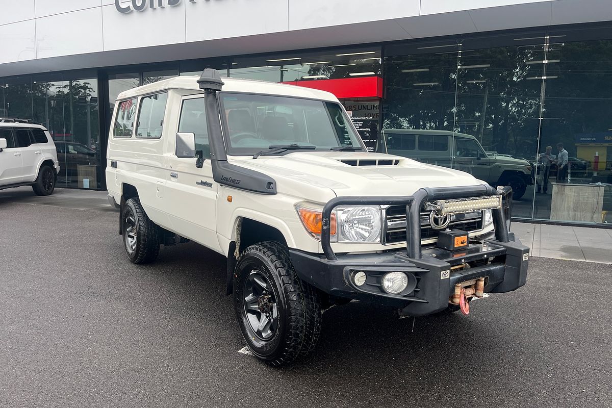 2018 Toyota Landcruiser GXL Troopcarrier VDJ78R
