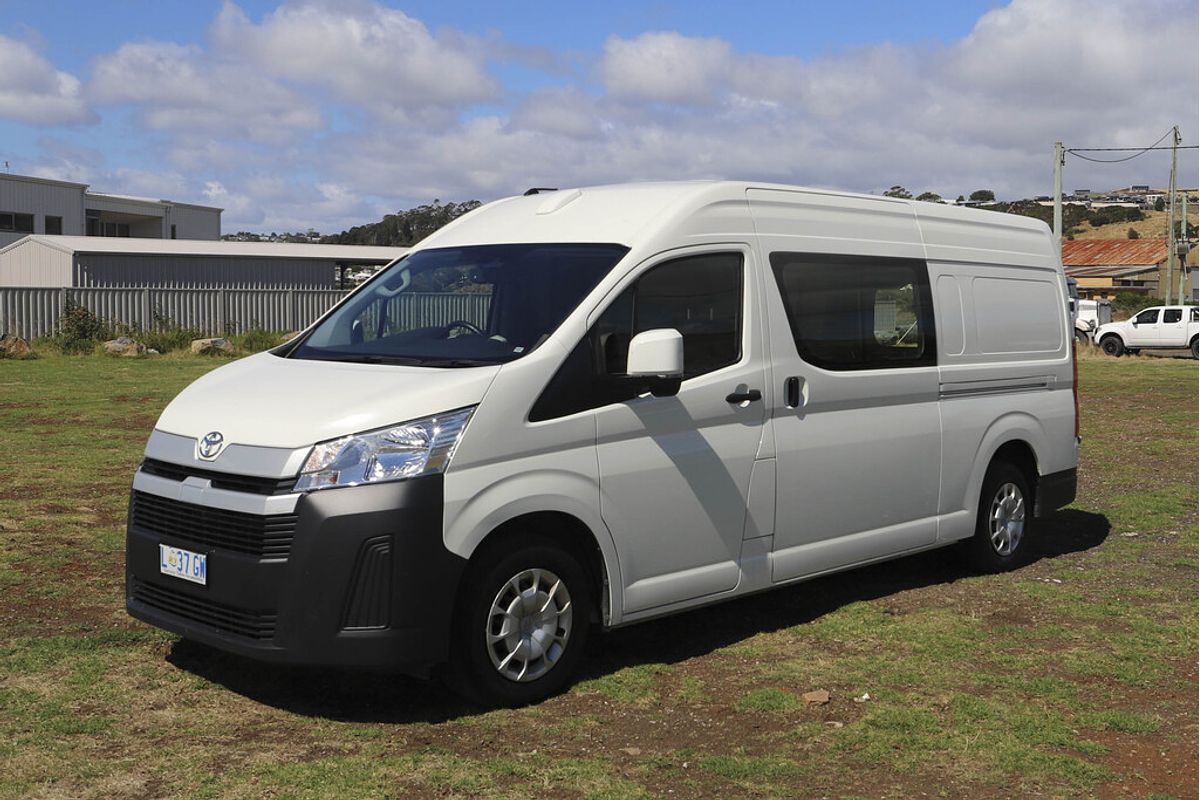 Hiace Van SLWB 2.8L T Diesel Automatic 9639220 005