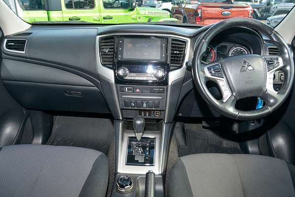 2021 Mitsubishi Triton GLX-R MR 4X4 thumb-16