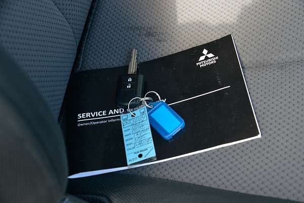 2021 Mitsubishi Triton GLX-R MR 4X4 thumb-21