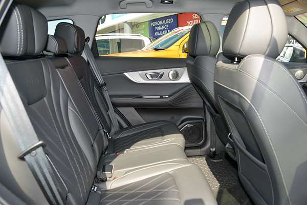 2025 Chery Tiggo 8 Pro Max Ultimate AWD thumb-8