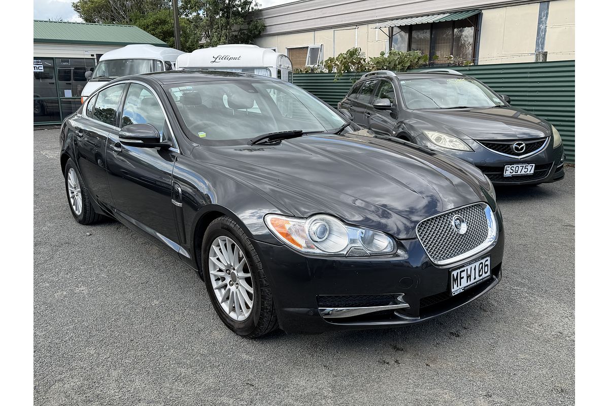 2010 Jaguar XF
