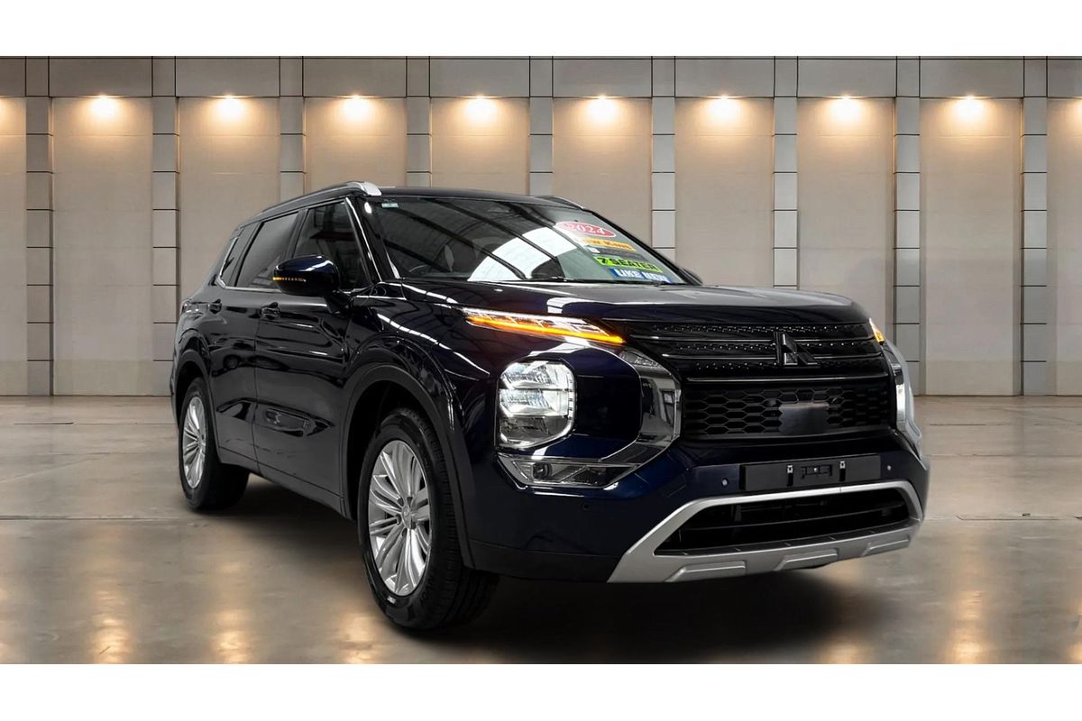 2024 Mitsubishi Outlander LS ZM
