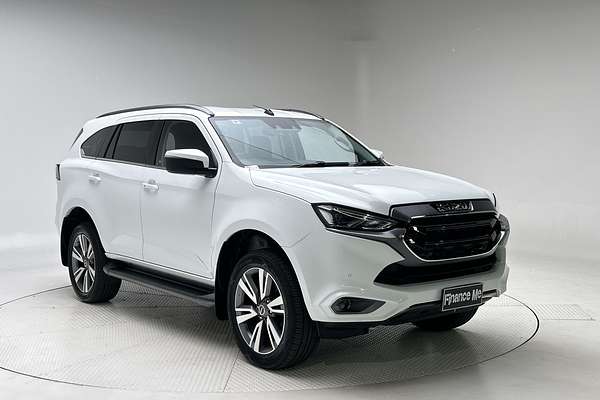 2023 Isuzu MU-X LS-T