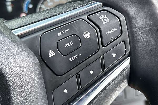 2023 Isuzu MU-X LS-T thumb-17