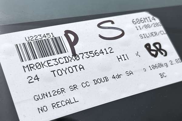 2024 Toyota Hilux SR GUN126R 4X4 thumb-23