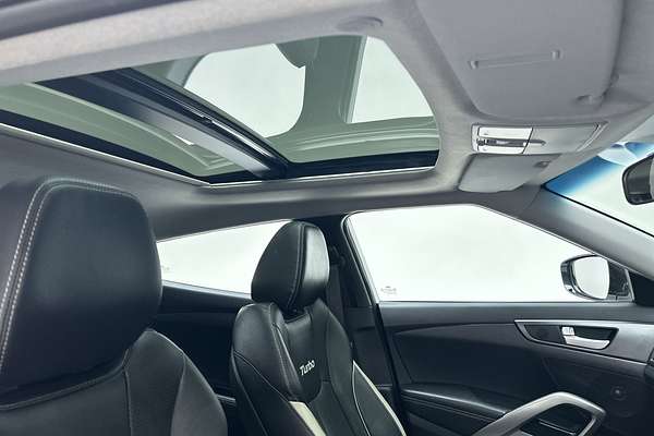 2014 Hyundai Veloster SR Turbo FS3 thumb-14