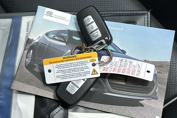 2014 Hyundai Veloster SR Turbo FS3 thumb-22