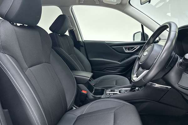 2024 Subaru Forester 2.5i S5 thumb-12