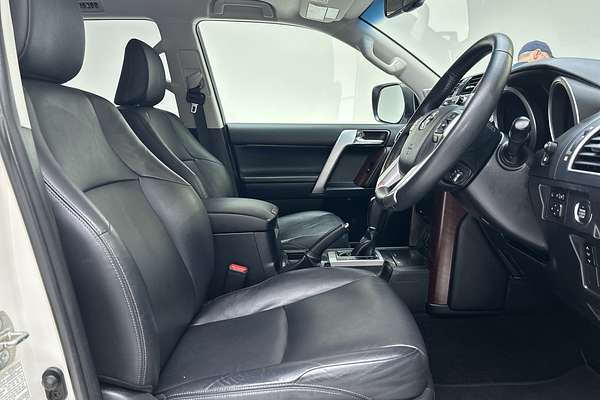 2016 Toyota Landcruiser Prado VX GDJ150R thumb-12