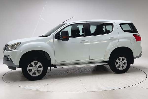 2017 Isuzu MU-X LS-M thumb-6