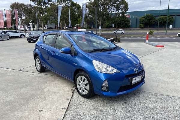 2013 Toyota Prius C NHP10R