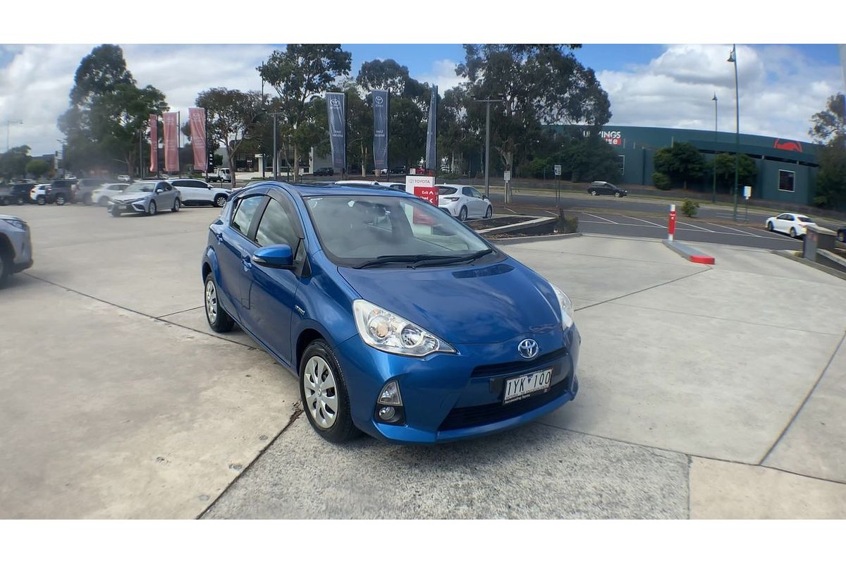 2013 Toyota Prius C NHP10R