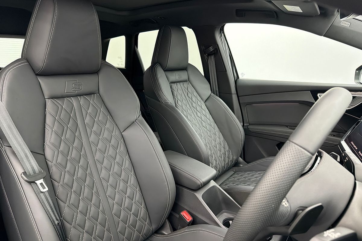 2024 Audi Q4 e-tron 55 F4