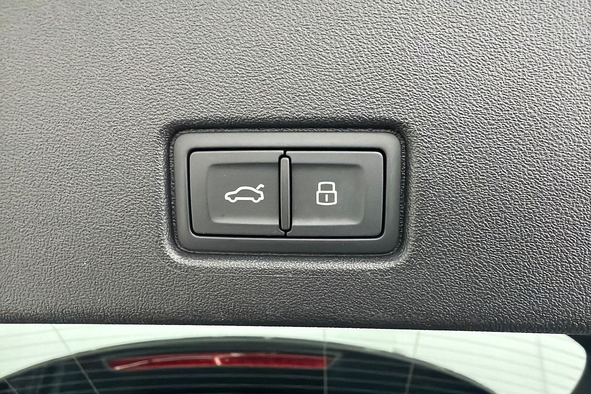 2024 Audi Q4 e-tron 55 F4