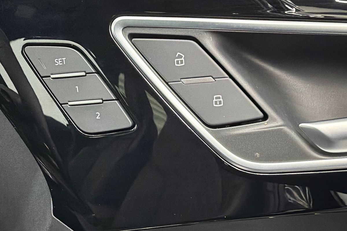 2024 Audi Q4 e-tron 55 F4