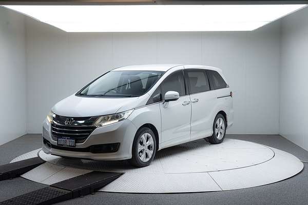 2014 Honda Odyssey VTi 5th Gen