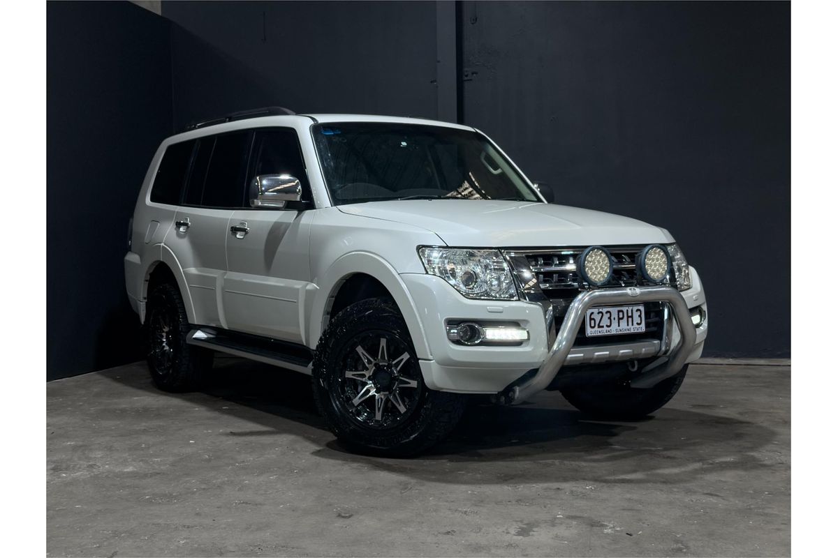 2015 Mitsubishi Pajero GLS NX