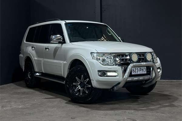 2015 Mitsubishi Pajero GLS NX