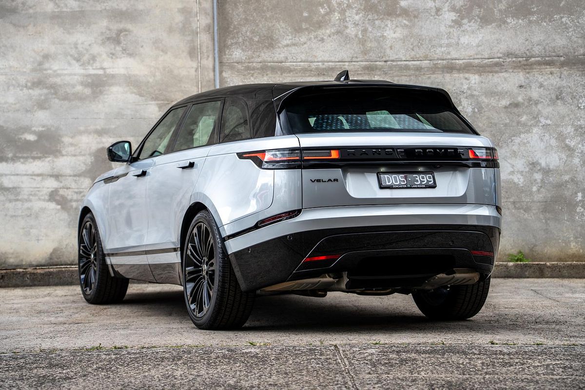 2025 Land Rover Range Rover Velar P250 Dynamic SE L560