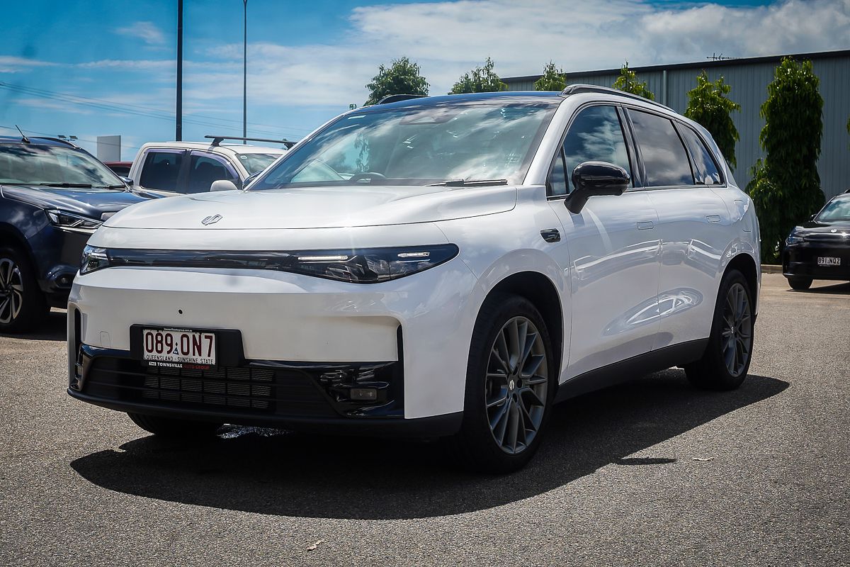 2025 Leapmotor C10 REEV Ultra Hybrid Design B11