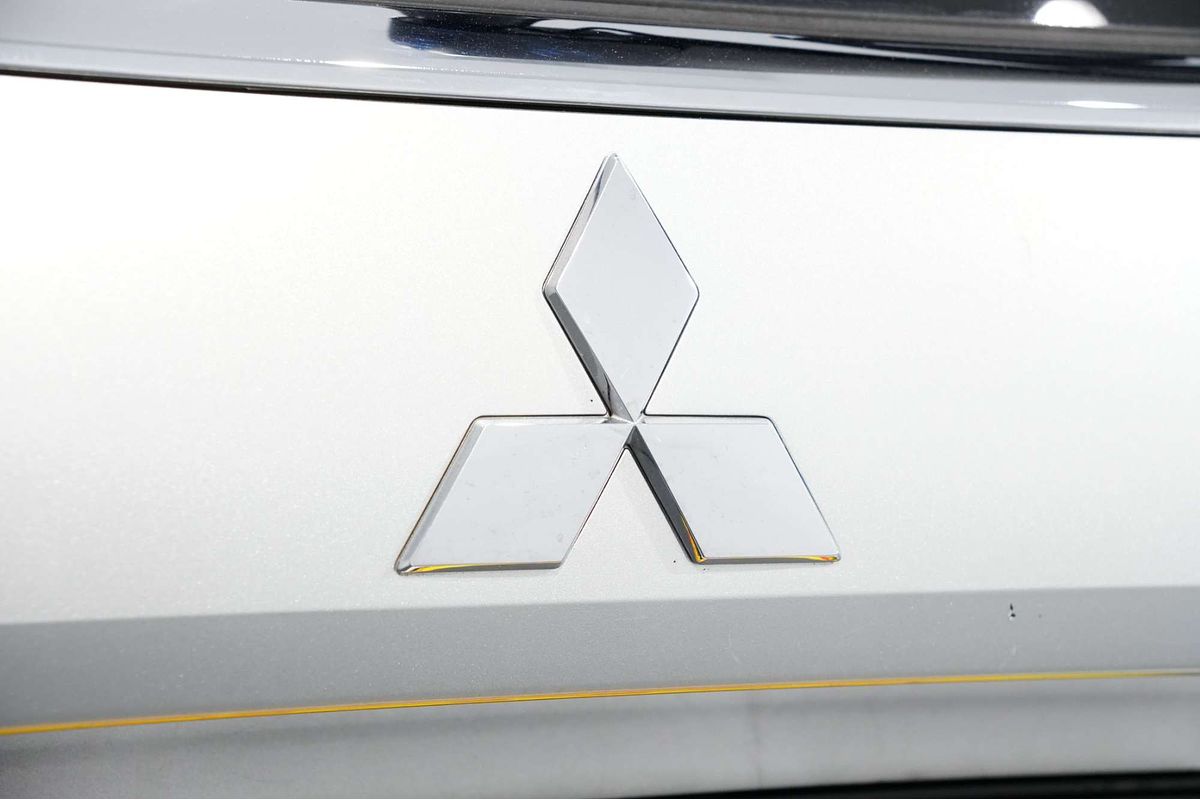 2018 Mitsubishi Outlander ES ADAS ZL