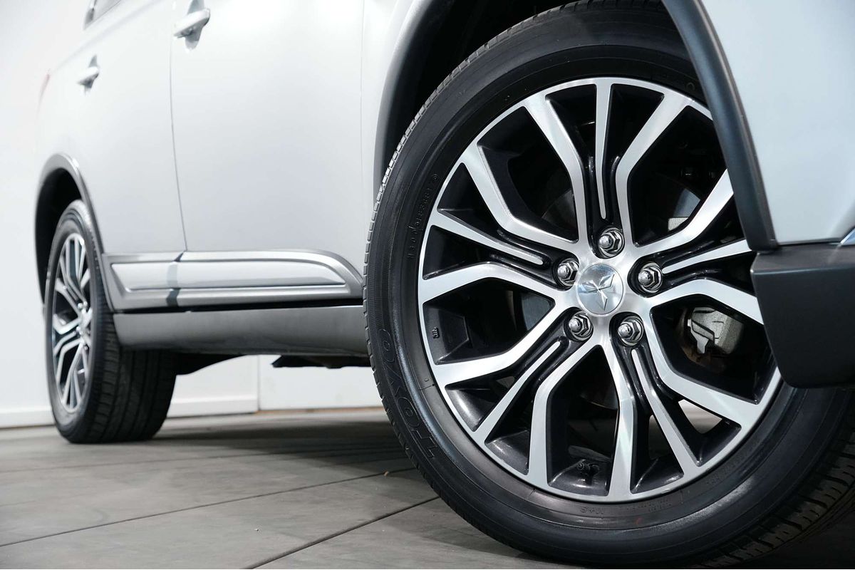 2018 Mitsubishi Outlander ES ADAS ZL