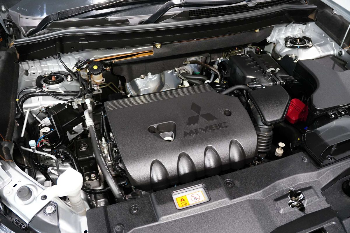 2018 Mitsubishi Outlander ES ADAS ZL