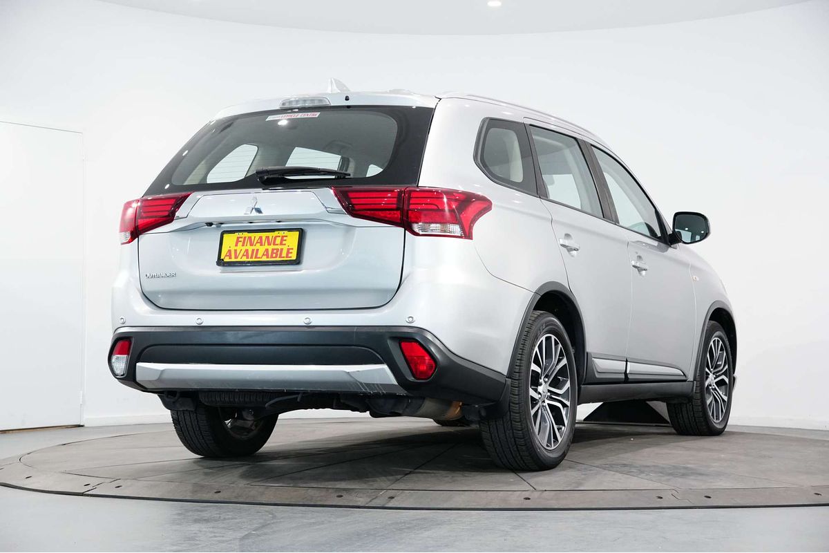 2018 Mitsubishi Outlander ES ADAS ZL