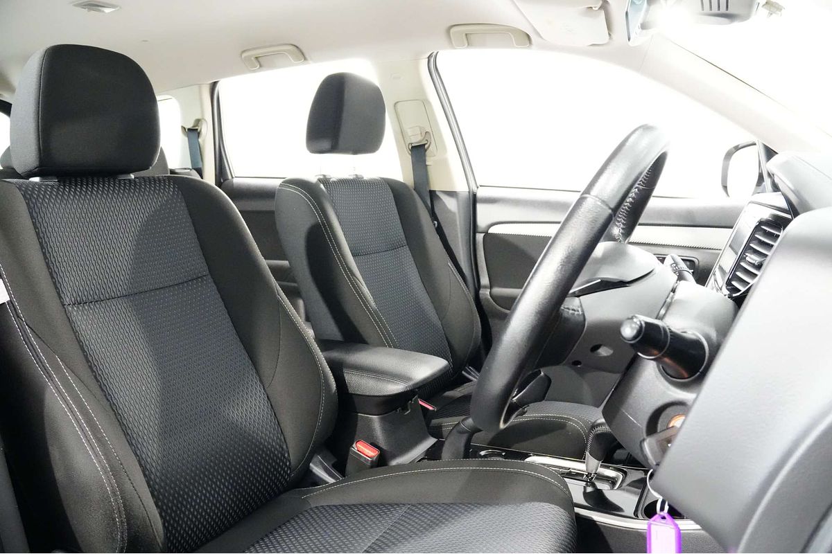 2018 Mitsubishi Outlander ES ADAS ZL