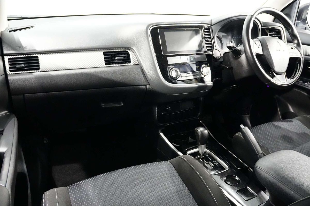 2018 Mitsubishi Outlander ES ADAS ZL