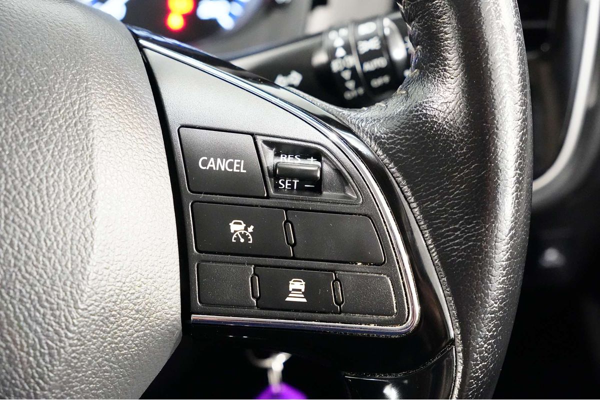 2018 Mitsubishi Outlander ES ADAS ZL