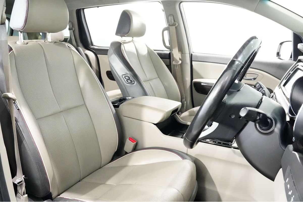 2018 Kia Carnival Platinum YP