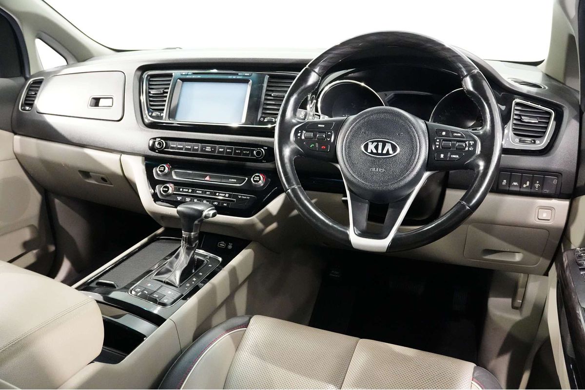 2018 Kia Carnival Platinum YP