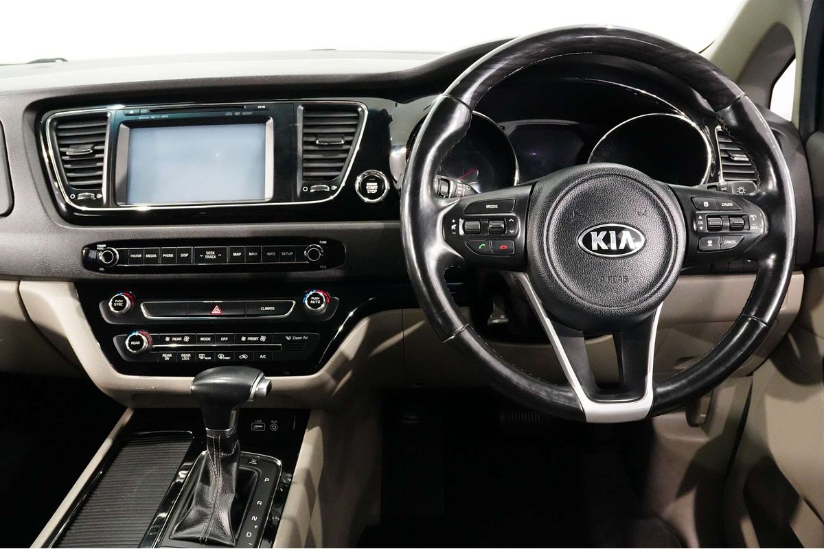 2018 Kia Carnival Platinum YP