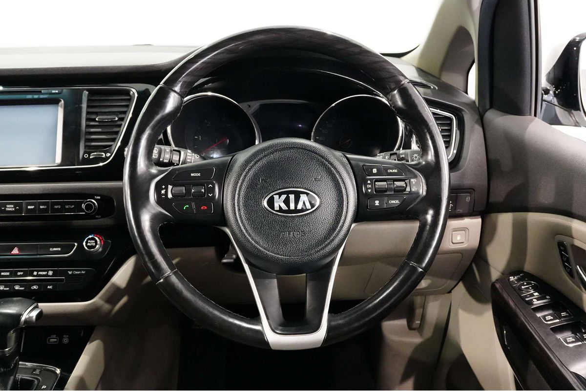 2018 Kia Carnival Platinum YP