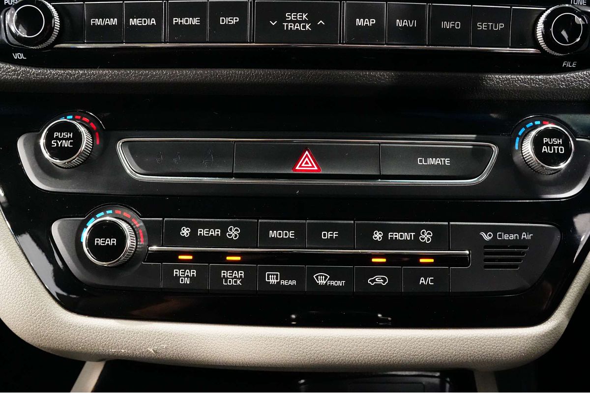 2018 Kia Carnival Platinum YP