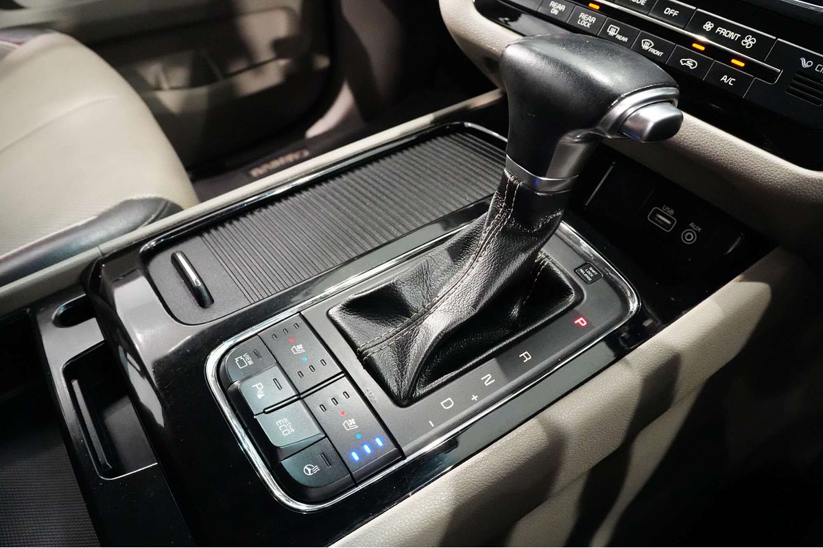 2018 Kia Carnival Platinum YP