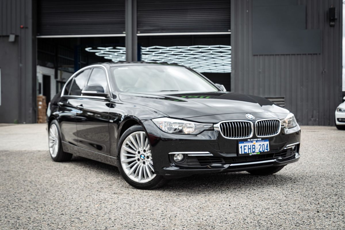 2013 BMW 3 Series 320i F30