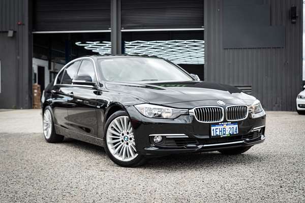 2013 BMW 3 Series 320i F30