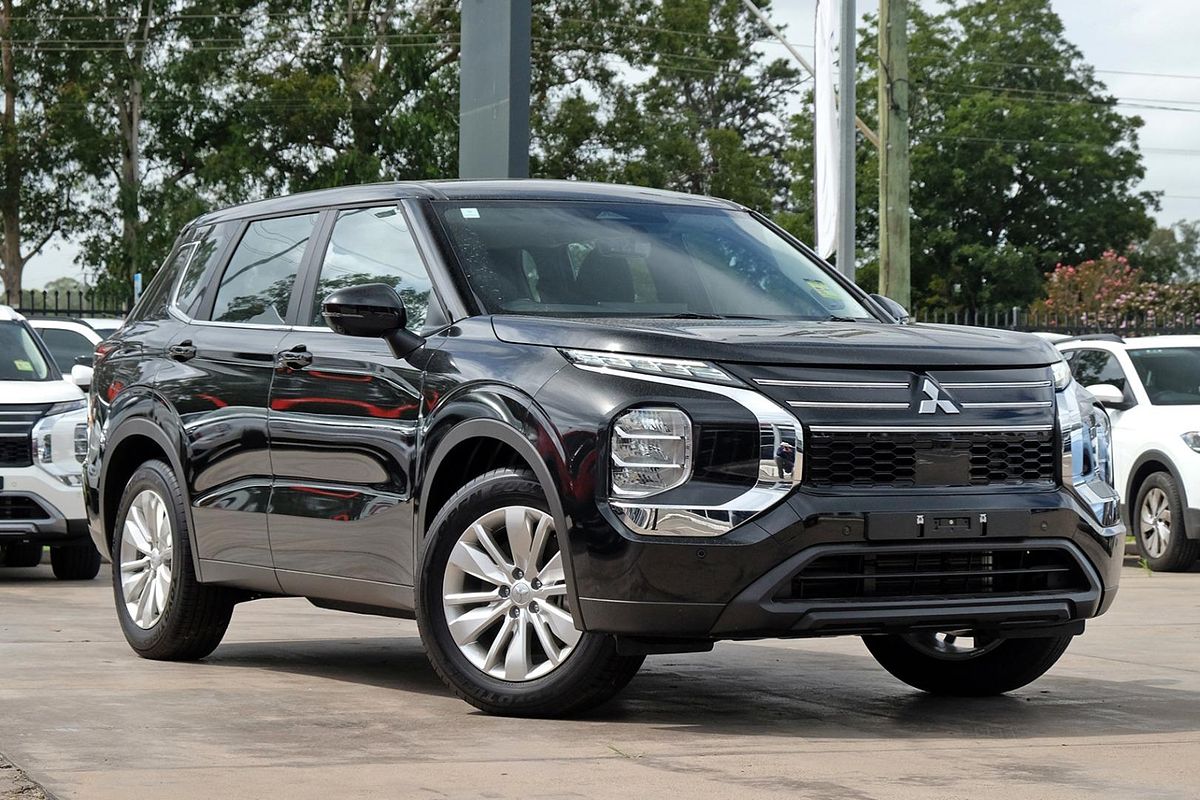 2025 Mitsubishi Outlander ES ZM