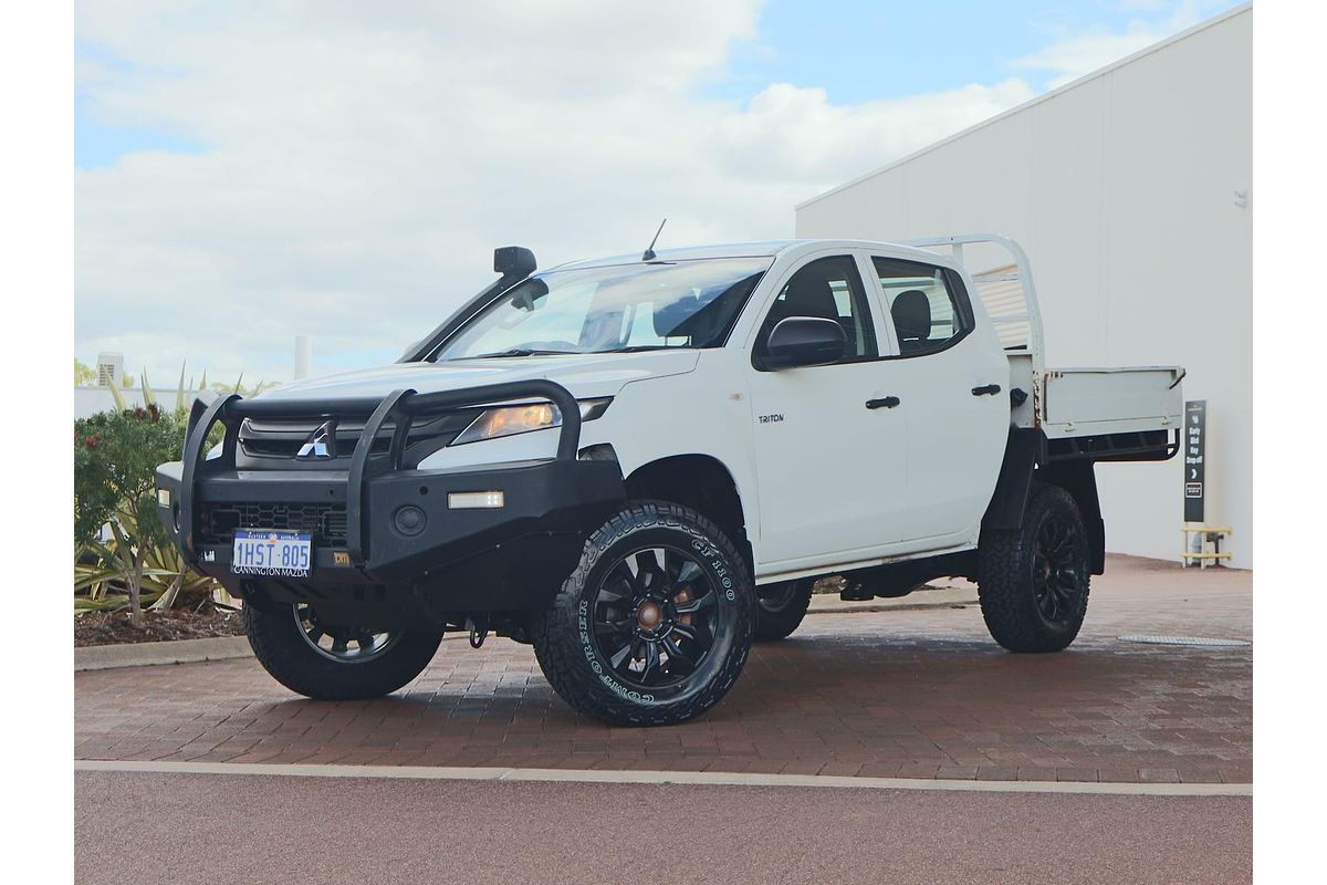 2022 Mitsubishi Triton GLX MR 4X4