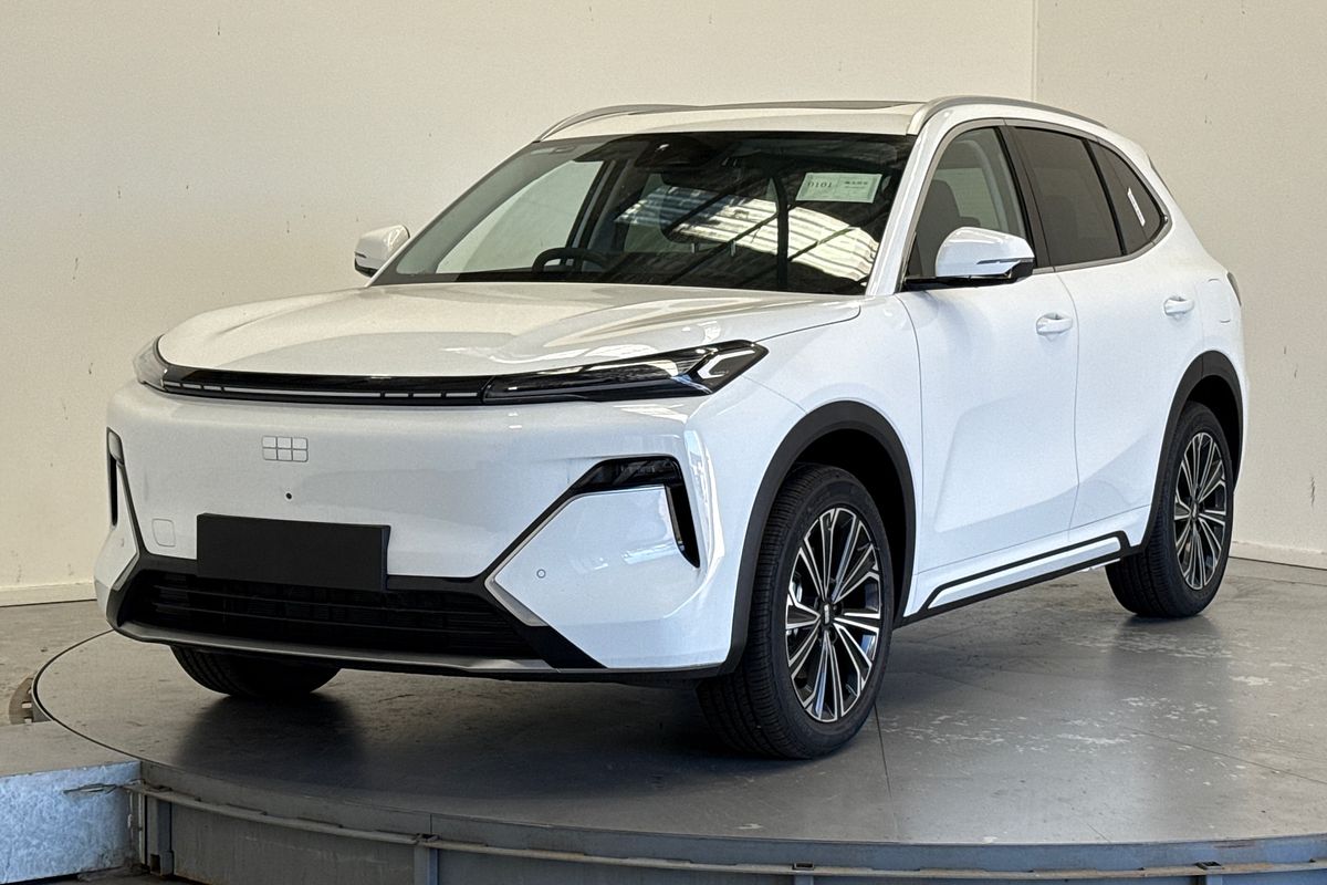 2025 Geely Starray EM-i Inspire P145