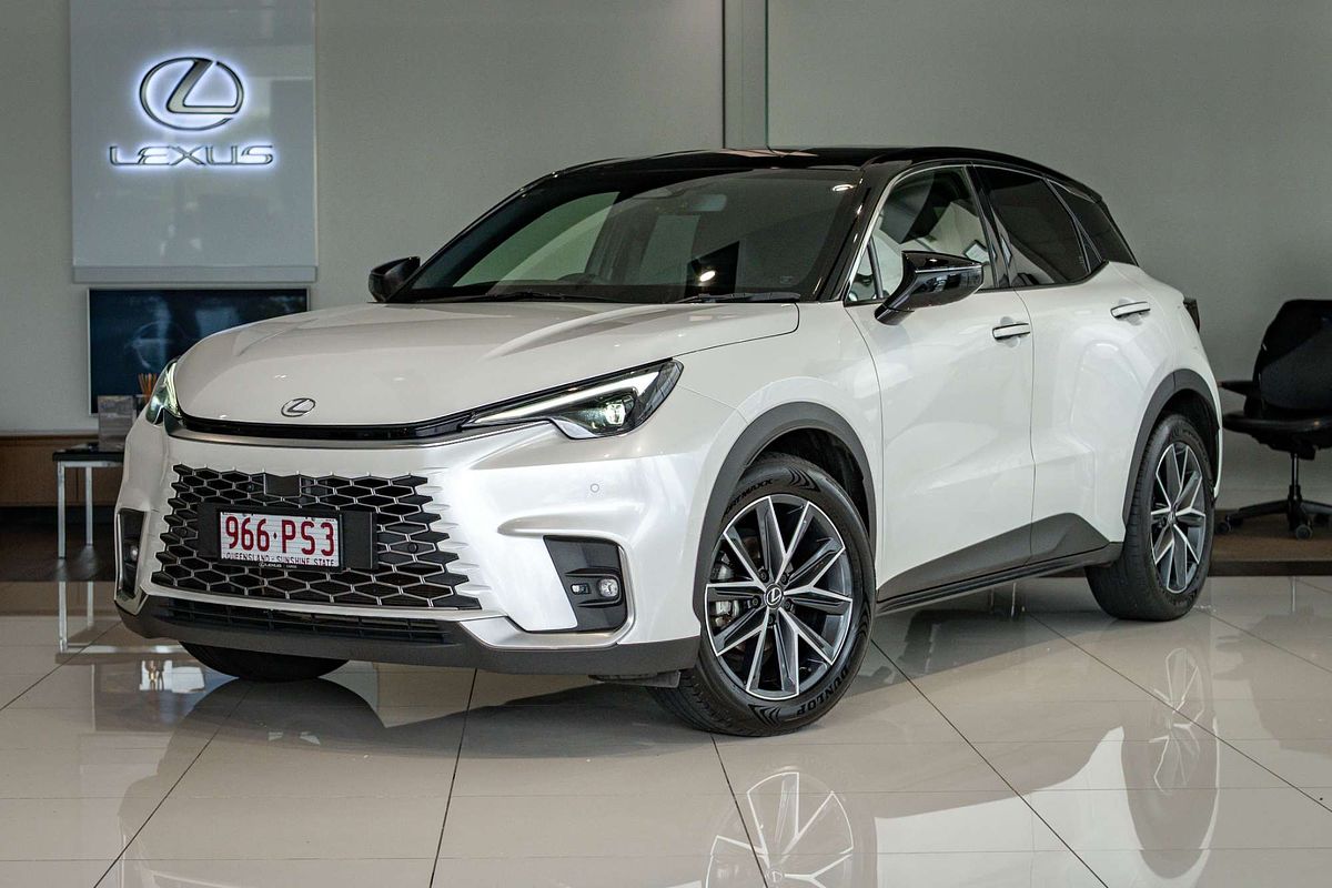 2023 Lexus LBX Luxury MAYH10R