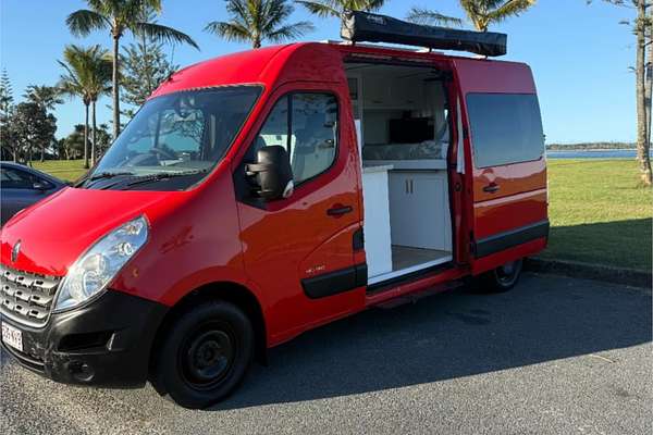 2017 Renault Master X62 MWB Mid Roof