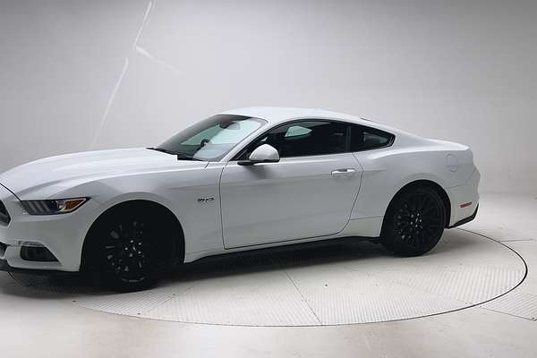 2017 Ford Mustang GT FM thumb-3