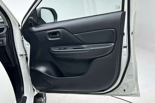 2023 Mitsubishi Triton GLX MR Rear Wheel Drive thumb-17